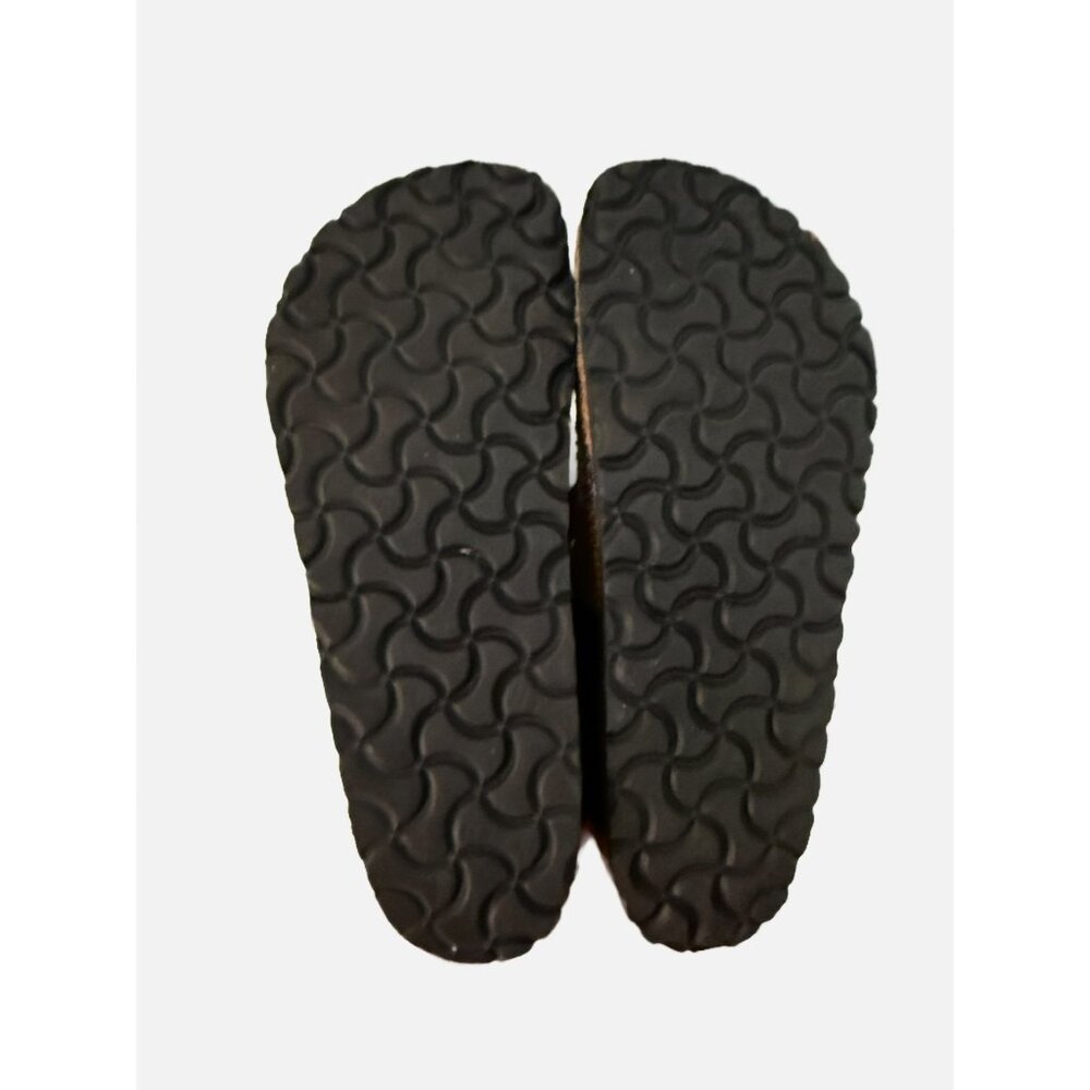 Birkenstock Gizeh Big Buckle High Shine Sandals in HIGH SHINE BLACK - Picture 9 of 10